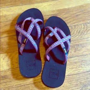 Te a flip lips women’s size 6